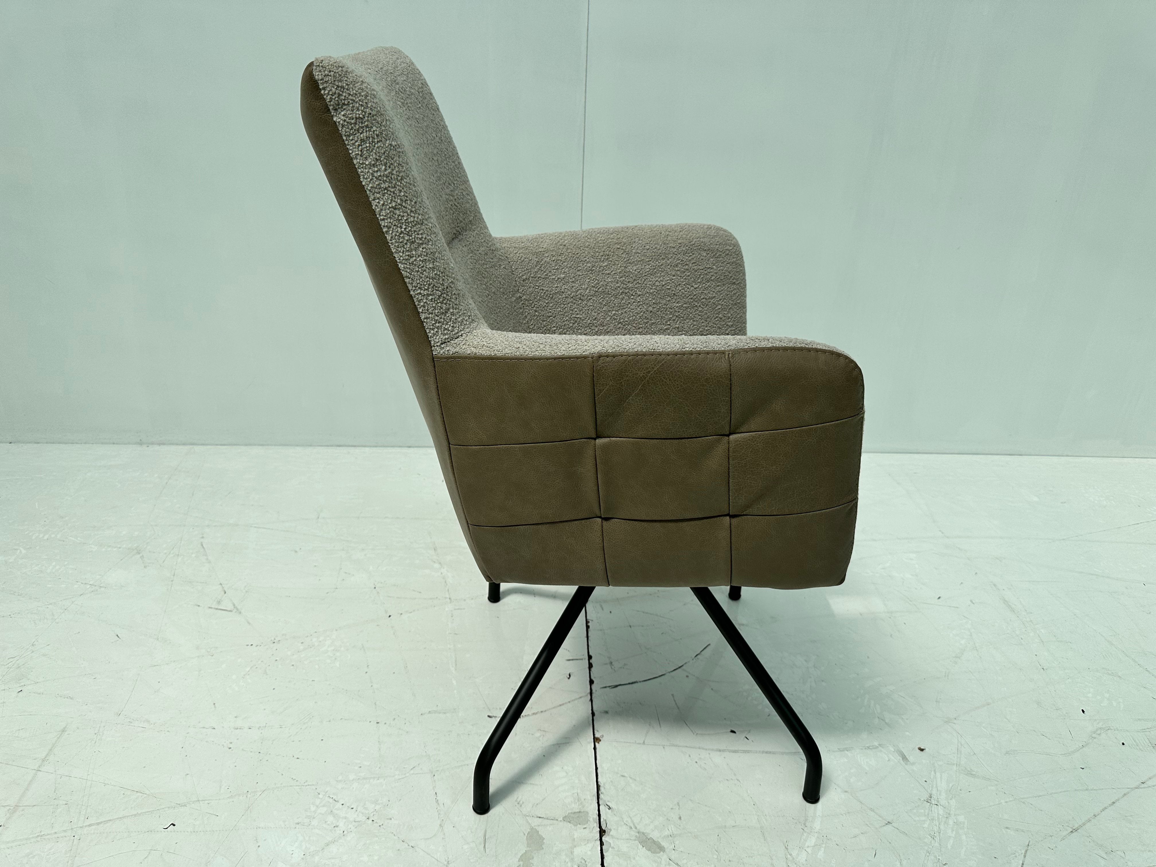 Stuhl aus Material und Naturleder ✔ Modell BLANCA II
