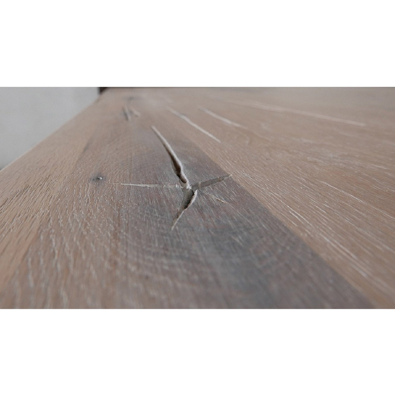 Wohnzimmer Tisch mit Eichenholzplatte |  Modell TRIPOD