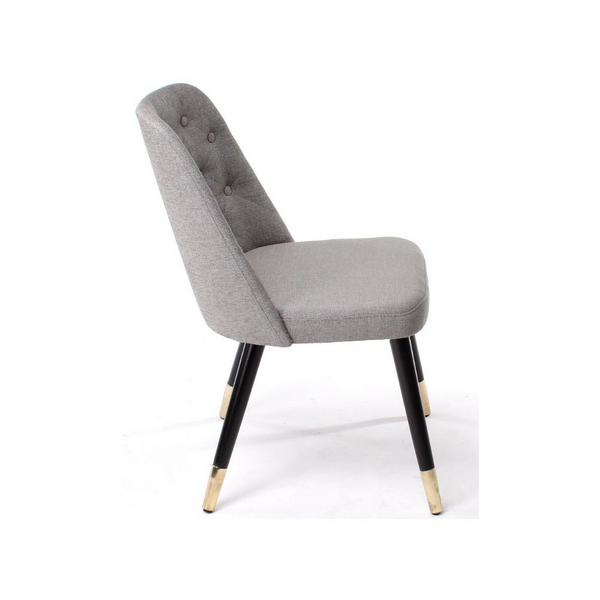Stuhl aus Stoff oder Leder mit robusten Holzbeinen  |  Modell SCOT